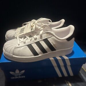 Kids adidas superstar